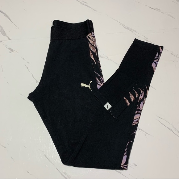 Puma Women’s Black Pink Leaves Print On Sides Lightweight Leggings Size XS/Small - Picture 4 of 12